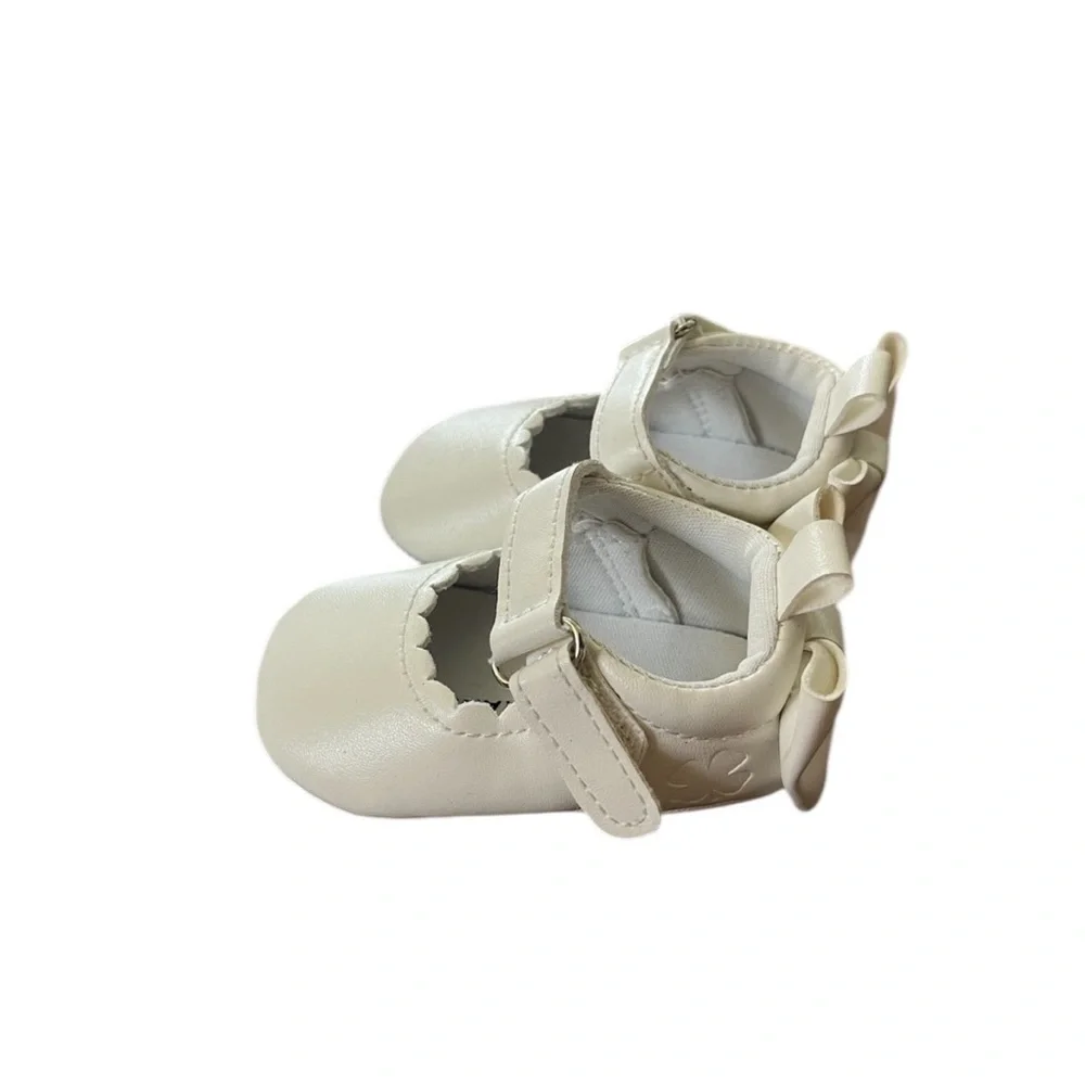 Lucky Brand Baby Ivory Hook Loop Mary Jane Shoes Bow Size 1 Rubber Sole Baptism